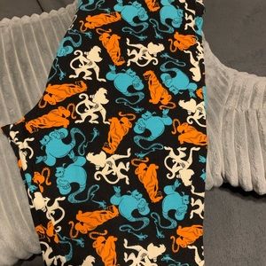LuLaRoe Disney Aladdin Black Leggings with the Genie, Abu, and Rajah